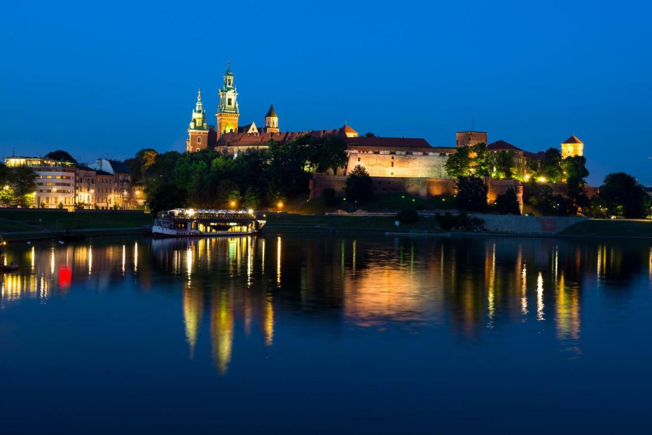 Leo Apartments Main Square Krakow Exterior photo
